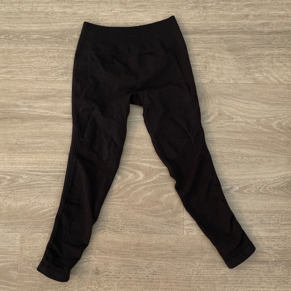 Lululemon Flow and Go Tight - BLACK
